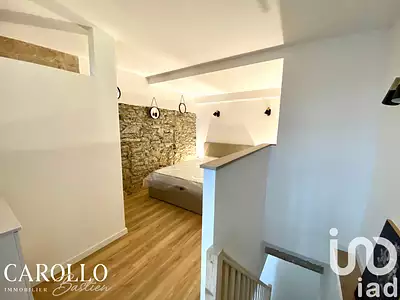 Immeuble, 140 m²