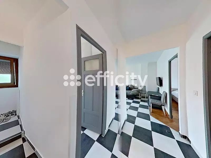 Maison, 210 m²