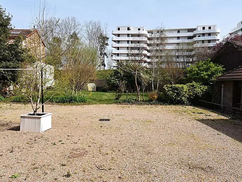 Terrain, 913 m²