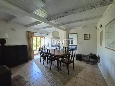 Maison, 160 m²