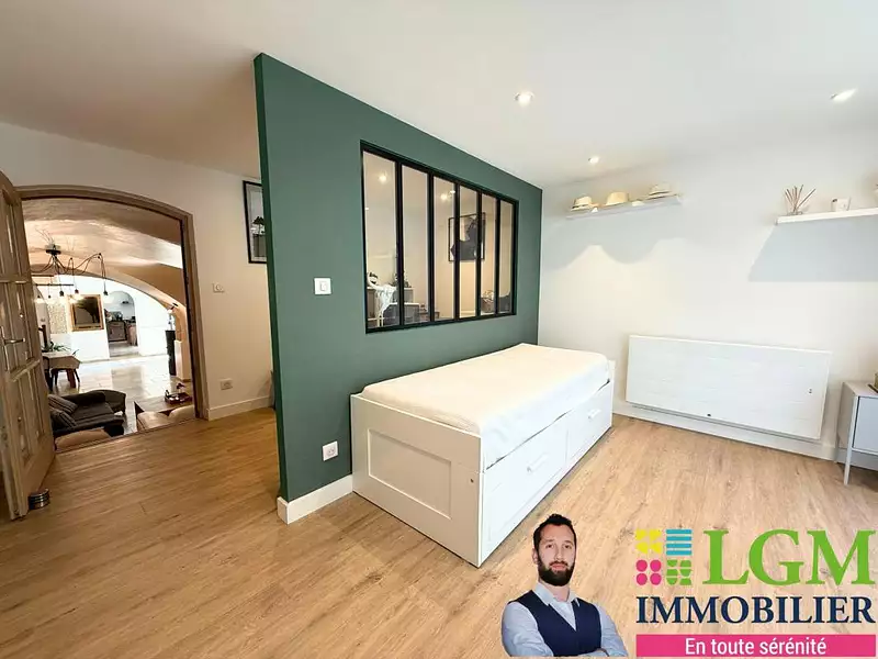 Maison, 176 m²
