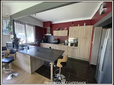 Maison, 233 m²