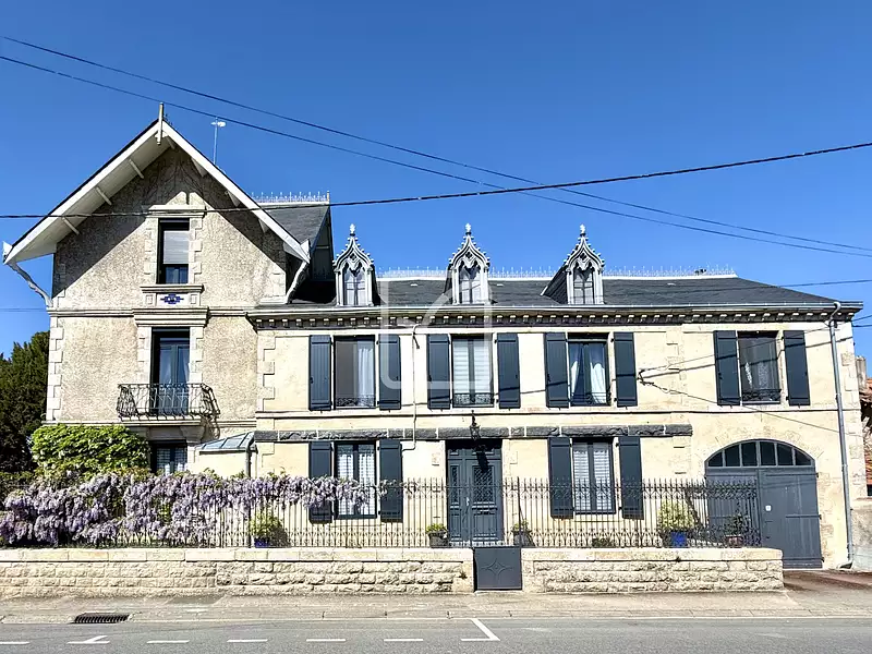Maison, 310 m²