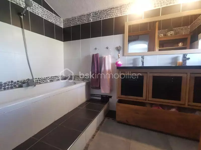 Maison, 105 m²