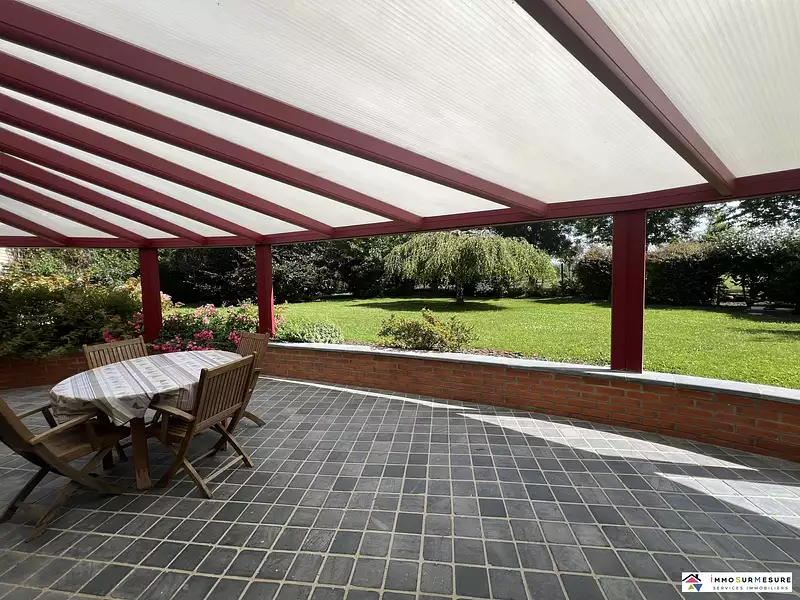 Maison, 257 m²
