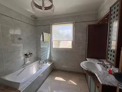 Maison, 260 m²