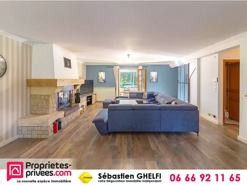 Maison, 290 m²