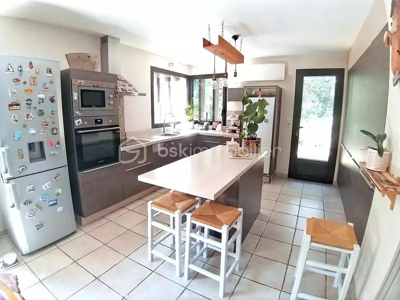 Maison, 170 m²