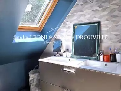 Maison, 148 m²