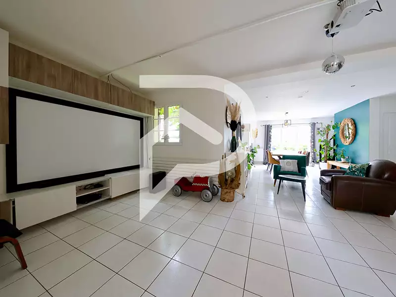 Maison, 140 m²