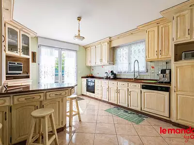 Maison, 175 m²