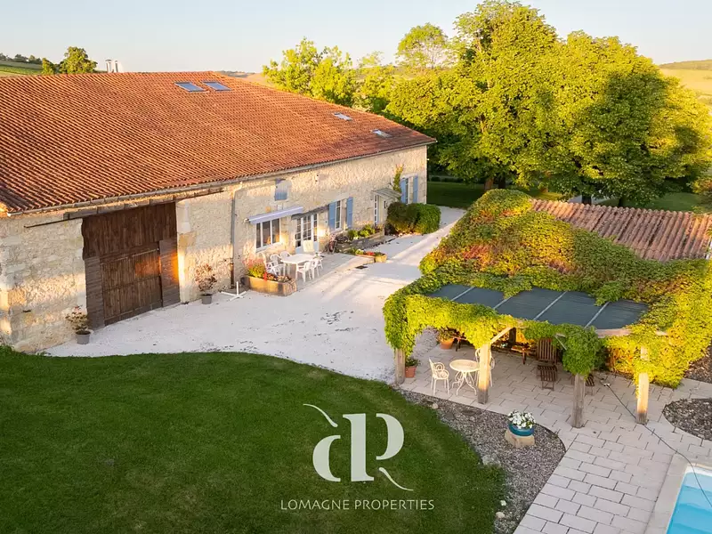 Maison, 350 m²