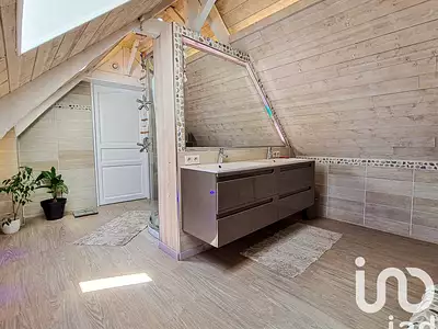 Maison, 226 m²