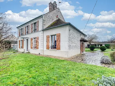 Maison, 168 m²