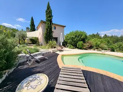 Maison, 185 m²