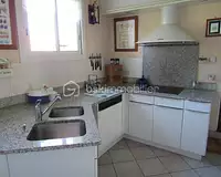 Maison, 251 m²