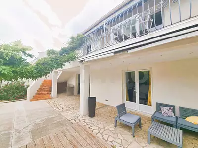 Maison, 170 m²