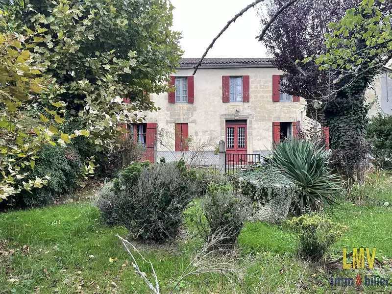 Maison, 235 m²