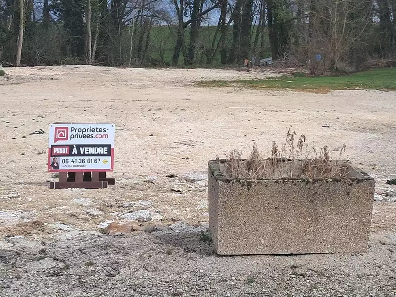 Terrain, 989 m²
