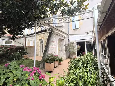 Maison, 280 m²