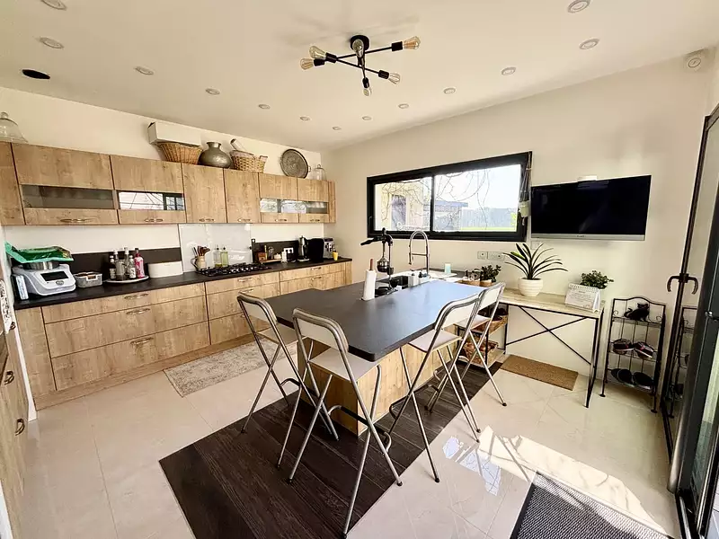 Maison, 183 m²