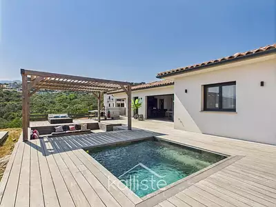 Maison, 166 m²