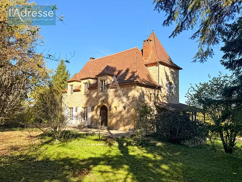 Maison, 320 m²