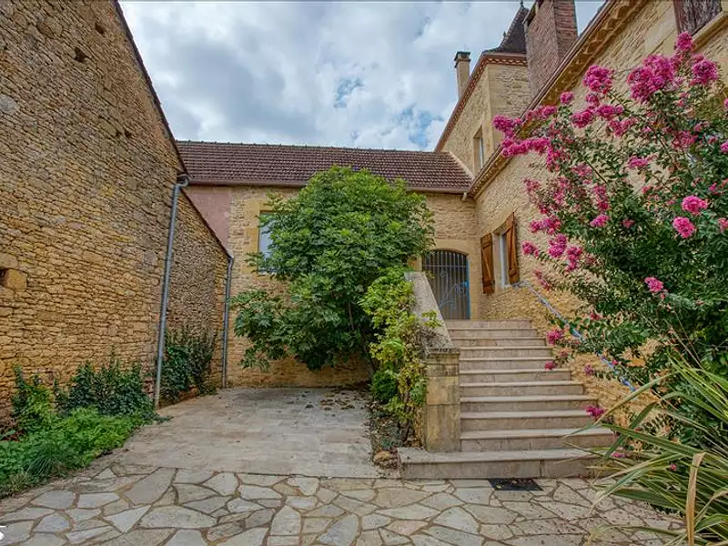 Maison, 225 m²
