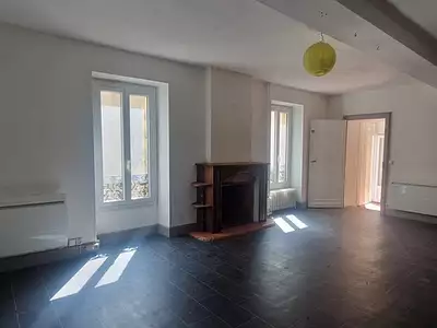 Immeuble, 300 m²