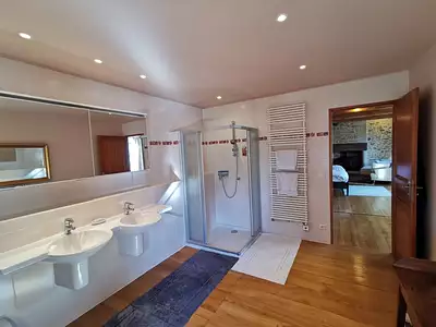 Maison, 590 m²