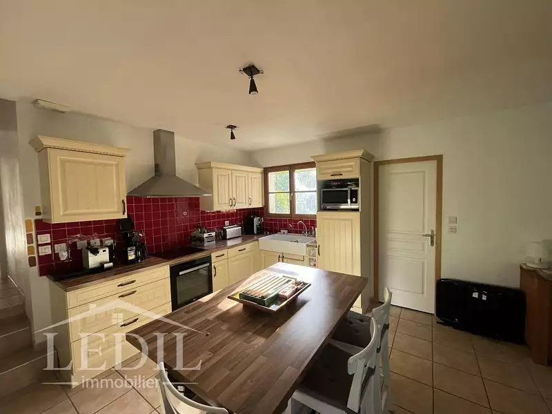 Maison, 115 m²