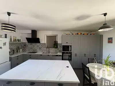 Maison, 185 m²