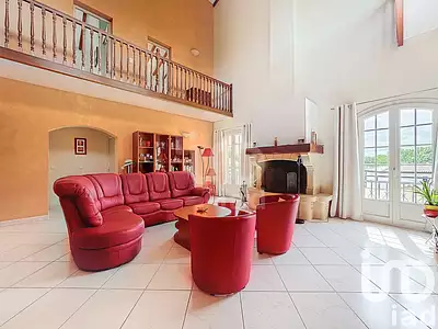 Maison, 285 m²