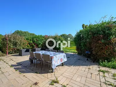 Maison, 338 m²