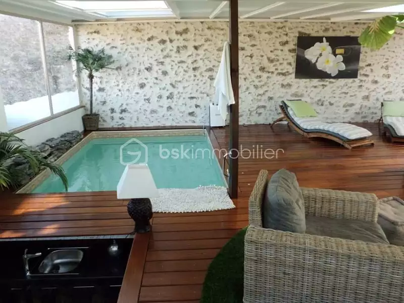 Maison, 208 m²