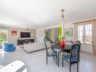 Maison, 180 m²