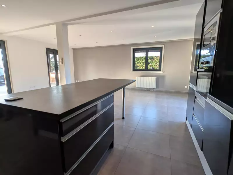 Maison, 200 m²
