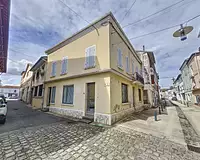 Immeuble, 216 m²
