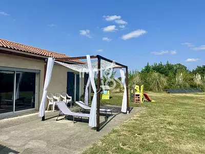 Maison, 163 m²