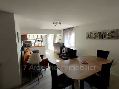 Maison, 195 m²