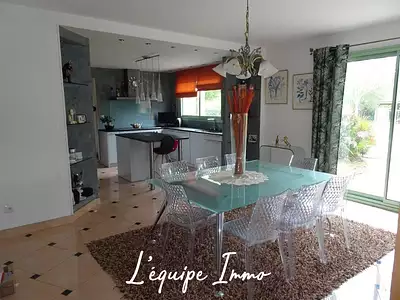 Maison, 238 m²