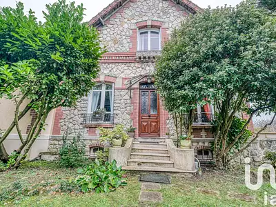 Maison, 176 m²
