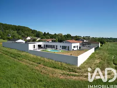 Maison, 272 m²