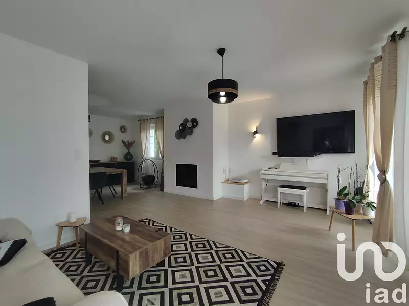 Maison, 196 m²