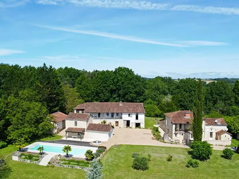 Maison, 295 m²