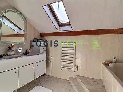 Maison, 268 m²