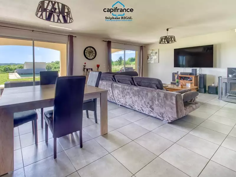 Maison, 140 m²