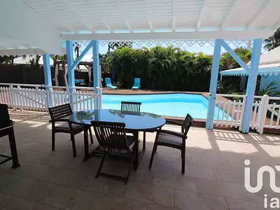 Maison, 178 m²