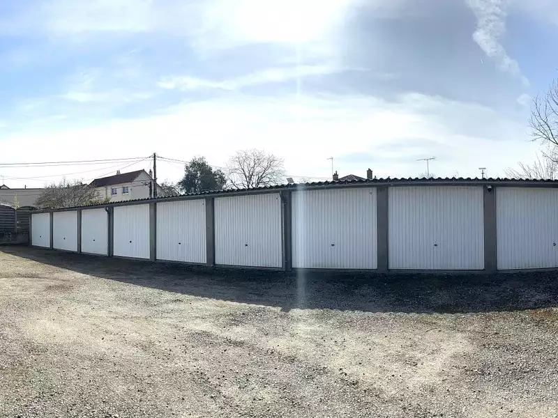 Parking, 12 m²