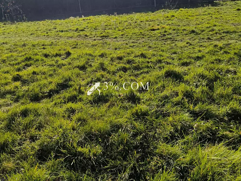 Terrain, 1 400 m²